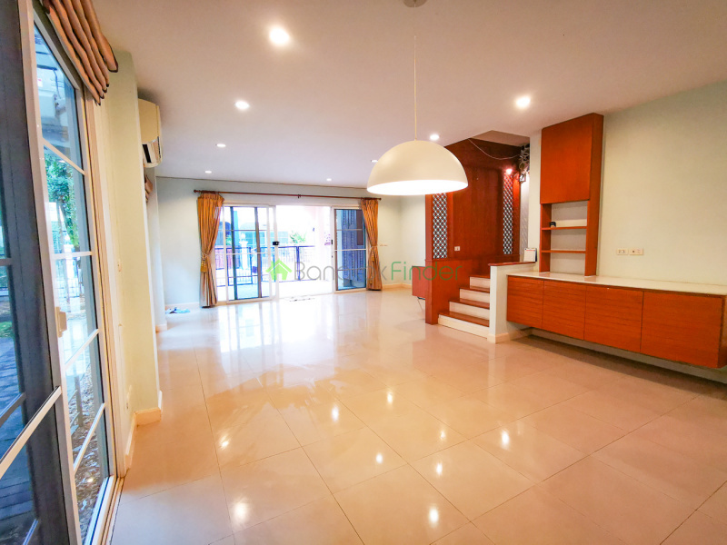 Ratchapruk, Bangkok, Thailand, 5 Bedrooms Bedrooms, ,5 BathroomsBathrooms,House,For Rent,6640