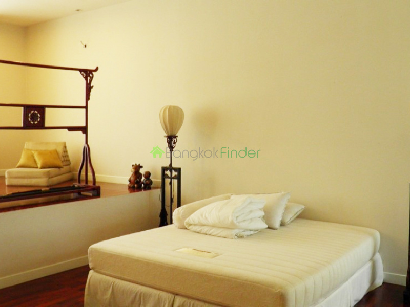 Phomphong, Bangkok, Thailand, 2 Bedrooms Bedrooms, ,2 BathroomsBathrooms,House,For Rent,6641