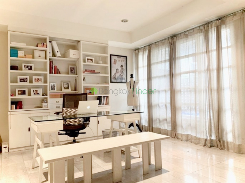 Phomphong, Bangkok, Thailand, 2 Bedrooms Bedrooms, ,2 BathroomsBathrooms,House,For Rent,6641