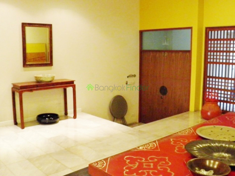 Phomphong, Bangkok, Thailand, 2 Bedrooms Bedrooms, ,2 BathroomsBathrooms,House,For Rent,6641