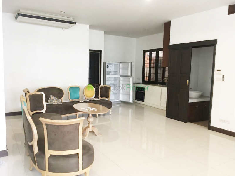 Phrakanong, Bangkok, Thailand, 3 Bedrooms Bedrooms, ,4 BathroomsBathrooms,Town House,For Rent,6655