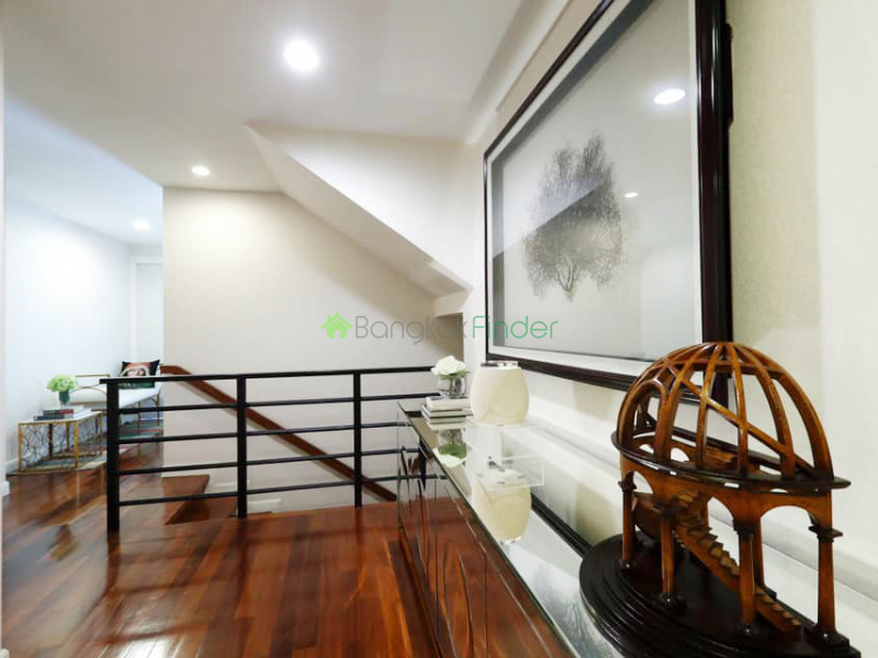 Asoke, Bangkok, Thailand, 3 Bedrooms Bedrooms, ,4 BathroomsBathrooms,Town House,For Rent,6665