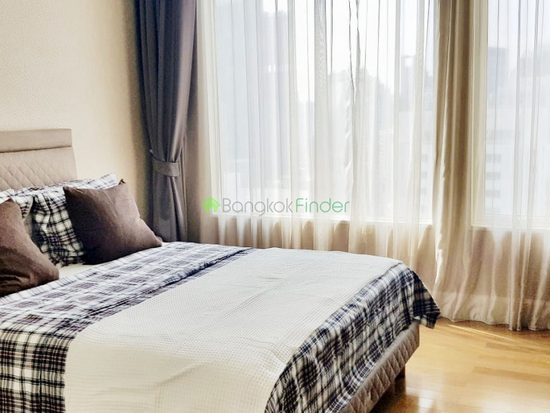 Phomphong, Bangkok, Thailand, 3 Bedrooms Bedrooms, ,3 BathroomsBathrooms,Condo,For Rent,Royce Resident,6673