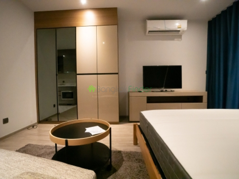 Ekamai, Bangkok, Thailand, 1 Bedroom Bedrooms, ,1 BathroomBathrooms,Condo,For Sale,Rhythm Ekamai,6685