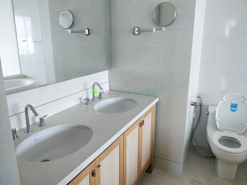 Phromphong, Bangkok, Thailand, 2 Bedrooms Bedrooms, ,2 BathroomsBathrooms,Condo,For Rent,Emporio,6694