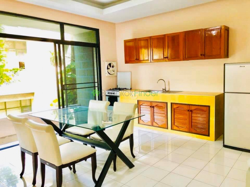 Phromphong, Bangkok, Thailand, 4 Bedrooms Bedrooms, ,3 BathroomsBathrooms,Town House,For Rent,6696
