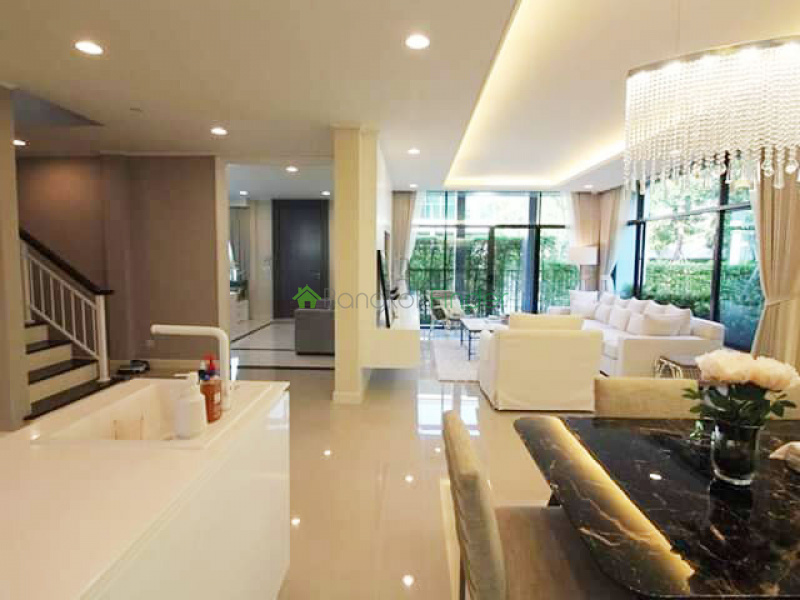 Pattanakarn, Bangkok, Thailand, 4 Bedrooms Bedrooms, ,4 BathroomsBathrooms,House,For Rent,6727