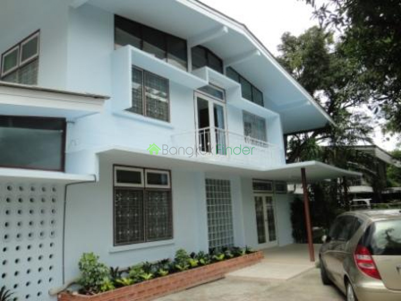 Ekamai, Bangkok, Thailand, 4 Bedrooms Bedrooms, ,4 BathroomsBathrooms,House,For Rent,6730