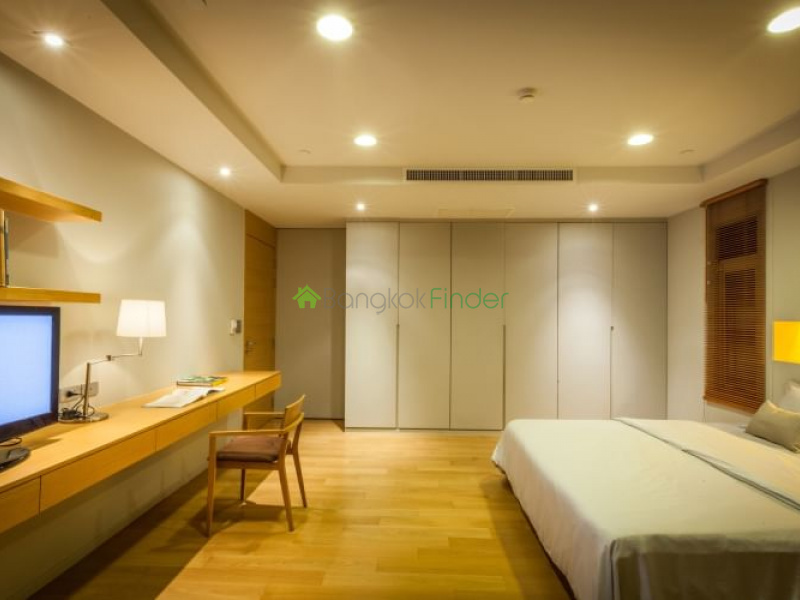 Langsuan, Bangkok, Thailand, 4 Bedrooms Bedrooms, ,4 BathroomsBathrooms,Apartment,For Rent,The Pine Crest,6736