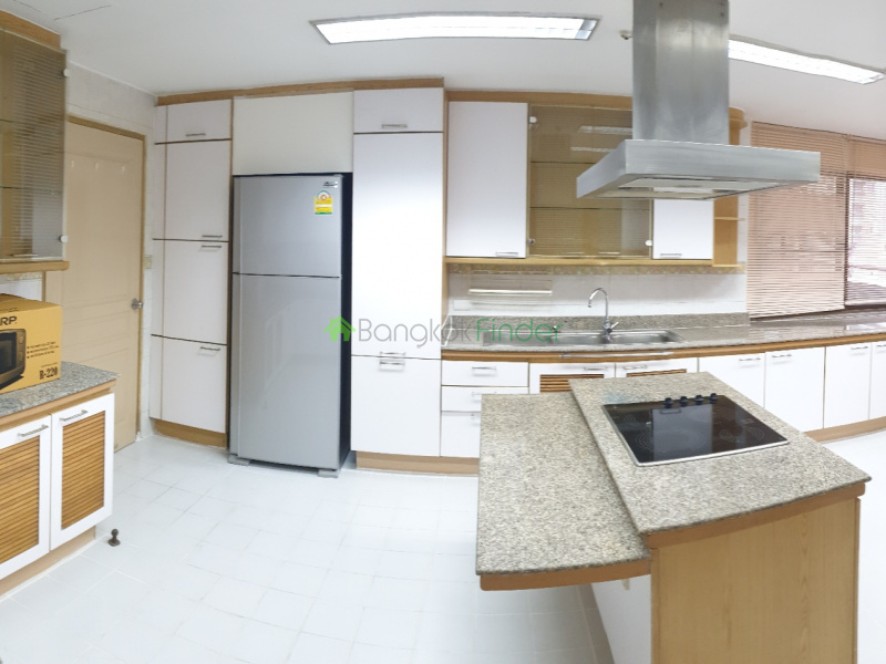 Phromphong, Bangkok, Thailand, 3 Bedrooms Bedrooms, ,3 BathroomsBathrooms,Apartment,For Rent,Baan Sawadee Apartment,6740