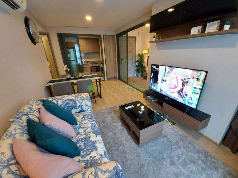 Ekamai, Bangkok, Thailand, 2 Bedrooms Bedrooms, ,2 BathroomsBathrooms,Condo,For Sale,Taka Haus,6745