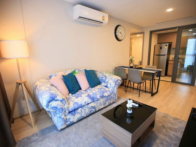 Ekamai, Bangkok, Thailand, 2 Bedrooms Bedrooms, ,2 BathroomsBathrooms,Condo,For Sale,Taka Haus,6745