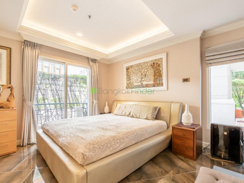 Thonglor, Bangkok, Thailand, 3 Bedrooms Bedrooms, ,3 BathroomsBathrooms,Condo,For Rent,La Vie En Rose Place,6758