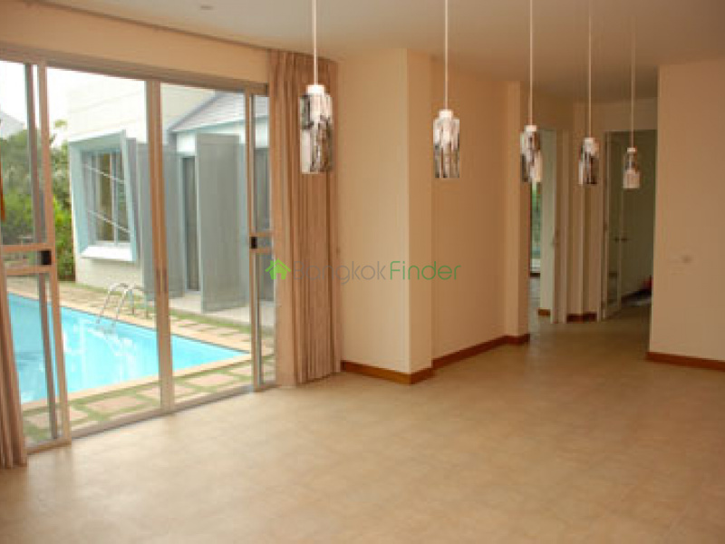 Phetburi, Bangkok, Thailand, 4 Bedrooms Bedrooms, ,4 BathroomsBathrooms,House,For Rent,6759