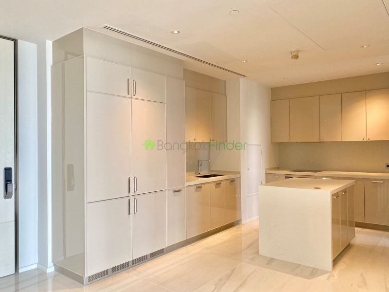 Phrompong, Bangkok, Thailand, 2 Bedrooms Bedrooms, ,2 BathroomsBathrooms,Condo,For Sale,Kraam Sukhumvit 26,6774