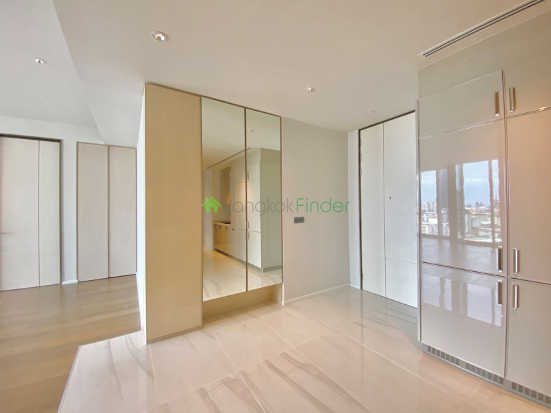 Phrompong, Bangkok, Thailand, 2 Bedrooms Bedrooms, ,2 BathroomsBathrooms,Condo,For Sale,Kraam Sukhumvit 26,6774