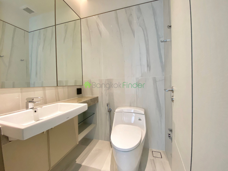 Phrompong, Bangkok, Thailand, 2 Bedrooms Bedrooms, ,2 BathroomsBathrooms,Condo,For Sale,Kraam Sukhumvit 26,6774