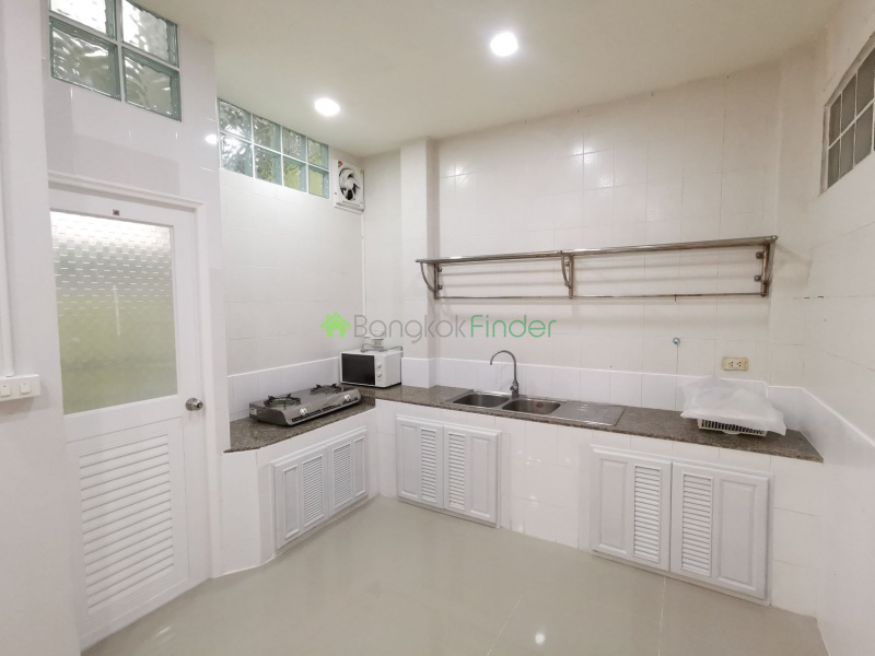 Rama3, Bangkok, Thailand, 3 Bedrooms Bedrooms, ,4 BathroomsBathrooms,House,For Rent,6792