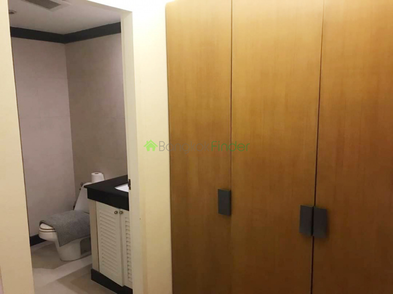 Sukhumvit-Ekamai, Ekamai, Bangkok, Thailand, 3 Bedrooms Bedrooms, ,3 BathroomsBathrooms,Condo,For Rent,Baan Ananda,Sukhumvit-Ekamai,6793