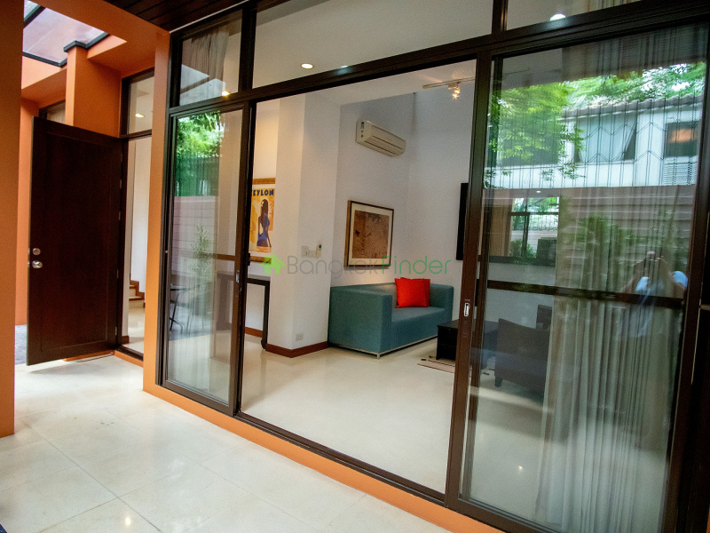 Sukhumvit-Phrom Phong, Phrom Phong, Bangkok, Thailand, 3 Bedrooms Bedrooms, ,3 BathroomsBathrooms,House,For Rent,Sukhumvit-Phrom Phong,6795