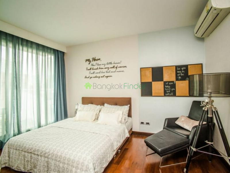Phrakanong, Bangkok, Thailand, 4 Bedrooms Bedrooms, ,5 BathroomsBathrooms,Town House,For Rent,6798