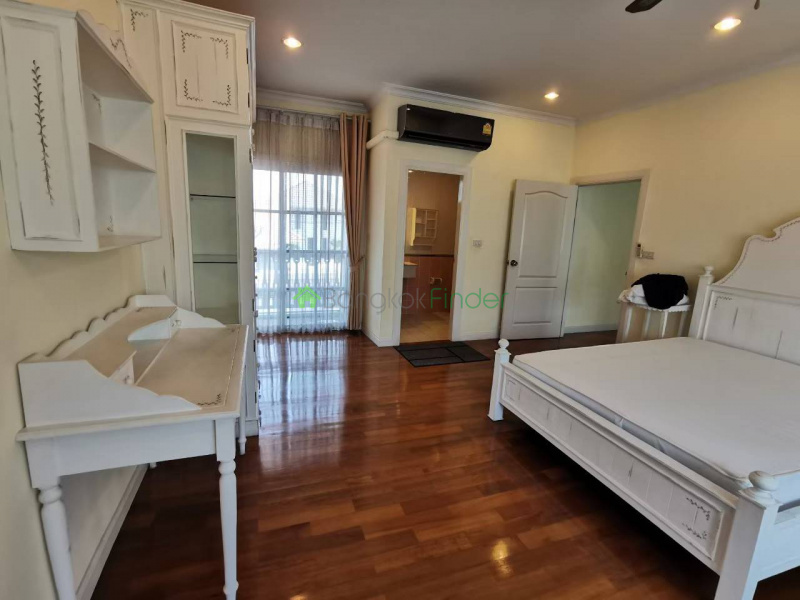 Bangna-Srinakarin, Bangkok, Thailand, 3 Bedrooms Bedrooms, ,4 BathroomsBathrooms,House,For Rent,6810