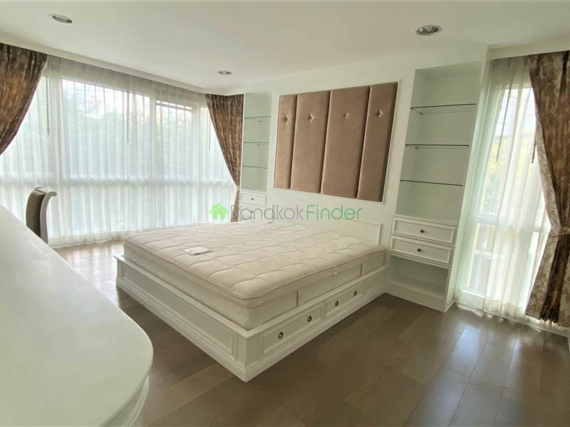 Phromphong, Bangkok, Thailand, 3 Bedrooms Bedrooms, ,3 BathroomsBathrooms,Condo,For Rent,The Crest 24,6812