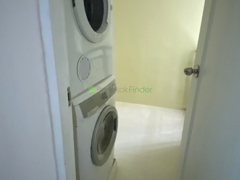 Phromphong, Bangkok, Thailand, 3 Bedrooms Bedrooms, ,3 BathroomsBathrooms,Condo,For Rent,The Crest 24,6812