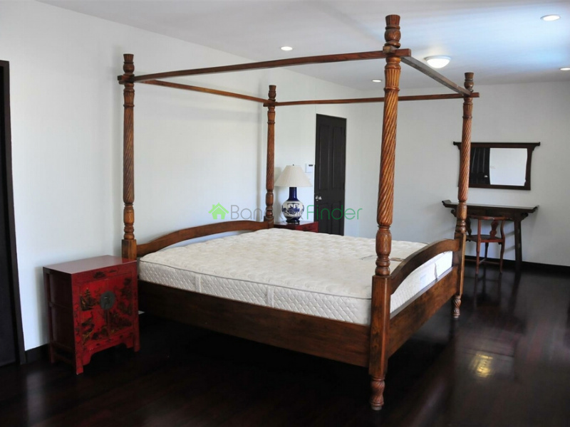 Ekamai, Bangkok, Thailand, 3 Bedrooms Bedrooms, ,4 BathroomsBathrooms,House,Rented,6816