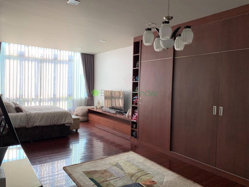 Ekamai, Bangkok, Thailand, 4 Bedrooms Bedrooms, ,4 BathroomsBathrooms,House,For Sale,6817