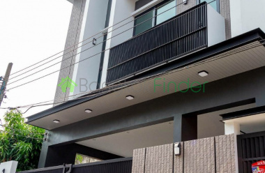 Ekamai, Bangkok, Thailand, 3 Bedrooms Bedrooms, ,4 BathroomsBathrooms,House,For Sale,6820