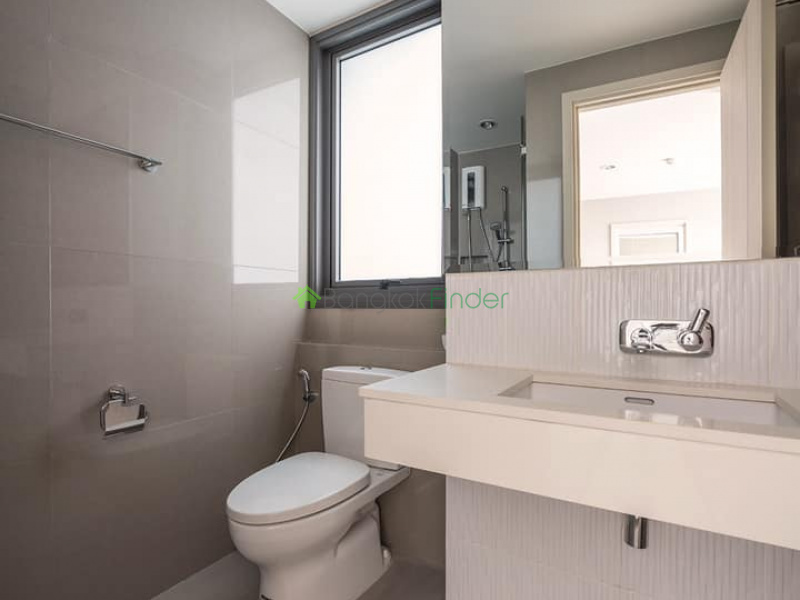 Ekamai, Bangkok, Thailand, 2 Bedrooms Bedrooms, ,2 BathroomsBathrooms,Condo,For Sale,Rhythm Sukhumvit 42,6822