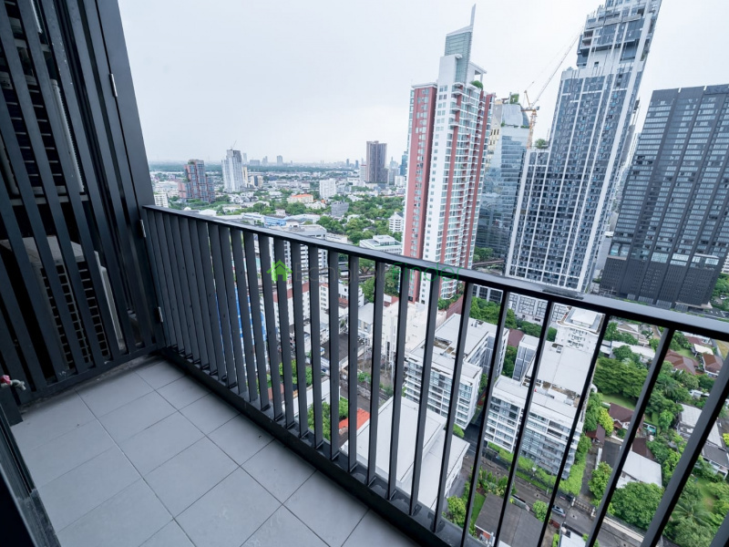 Ekamai, Bangkok, Thailand, 3 Bedrooms Bedrooms, ,3 BathroomsBathrooms,Condo,For Rent,Rhythm Ekamai,6852