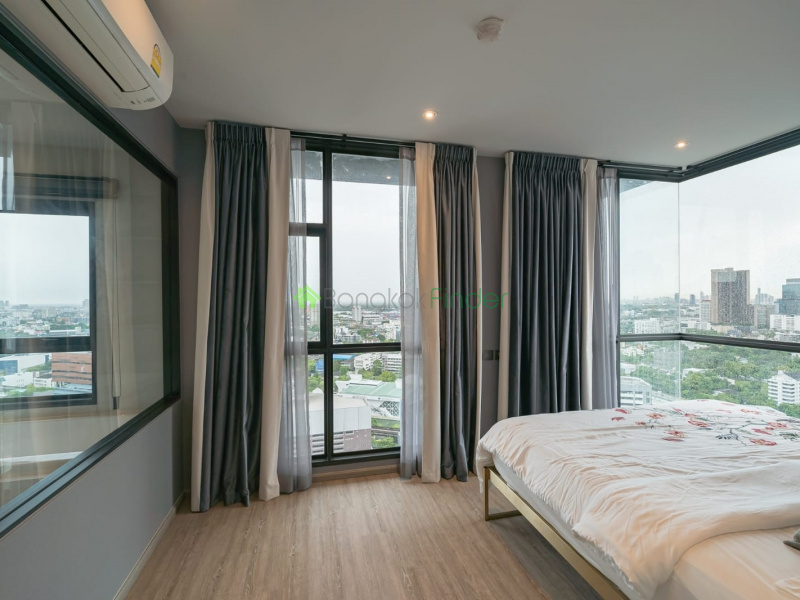 Ekamai, Bangkok, Thailand, 3 Bedrooms Bedrooms, ,3 BathroomsBathrooms,Condo,For Rent,Rhythm Ekamai,6852