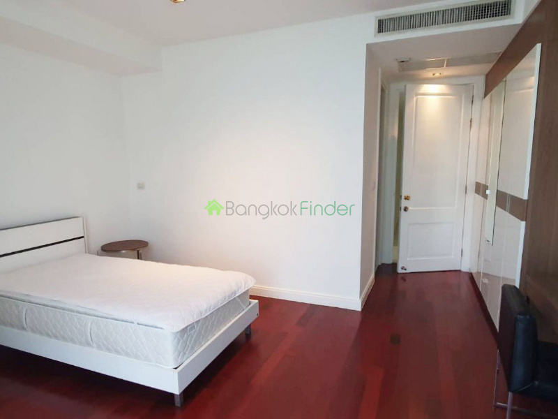 Ploenchit, Bangkok, Thailand, 3 Bedrooms Bedrooms, ,3 BathroomsBathrooms,Condo,For Rent,Athenee Residence,6858