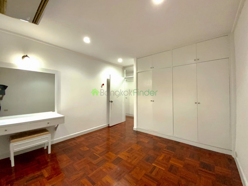 Phomphong, Bangkok, Thailand, 2 Bedrooms Bedrooms, ,2 BathroomsBathrooms,Condo,For Sale,TPJ Condominium,6859