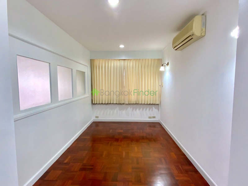 Phomphong, Bangkok, Thailand, 2 Bedrooms Bedrooms, ,2 BathroomsBathrooms,Condo,For Sale,TPJ Condominium,6859