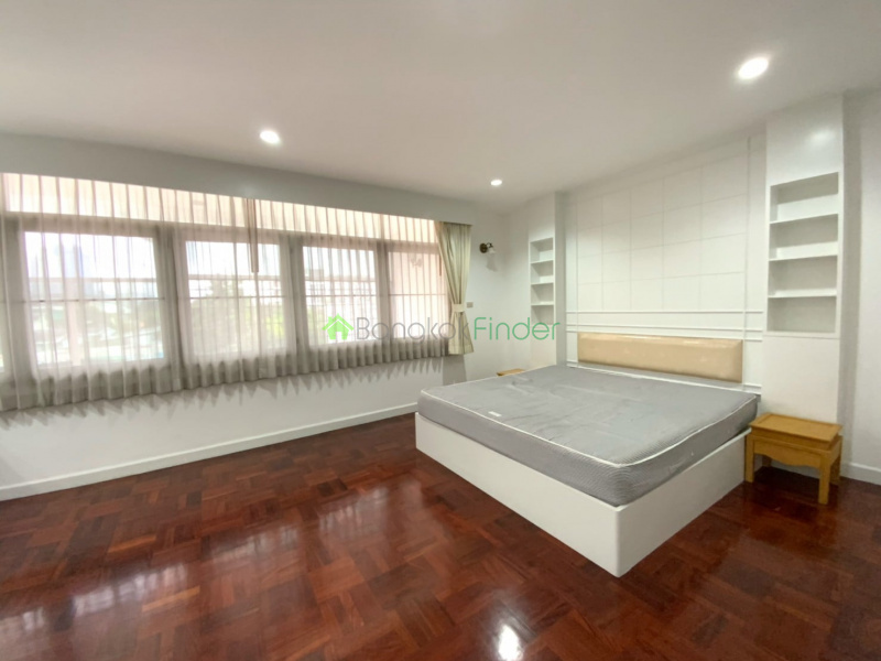 Phomphong, Bangkok, Thailand, 2 Bedrooms Bedrooms, ,2 BathroomsBathrooms,Condo,For Sale,TPJ Condominium,6859