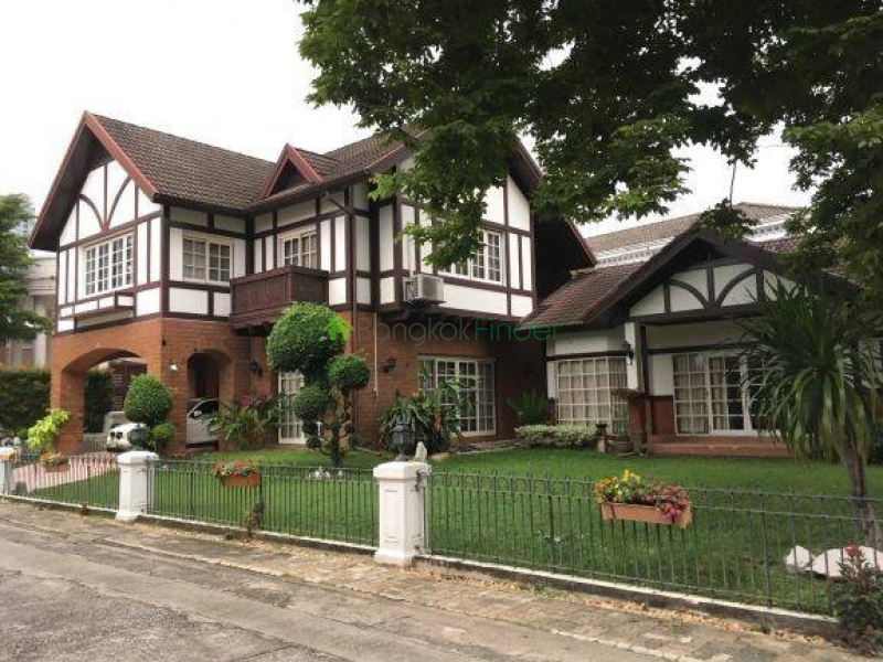 On Nut, Bangkok, Thailand, 4 Bedrooms Bedrooms, ,4 BathroomsBathrooms,House,For Sale,6861