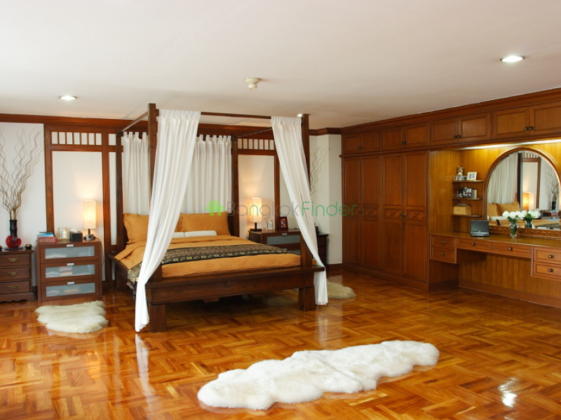 Sukhumvit-Phrom Phong, Phrom Phong, Bangkok, Thailand, 4 Bedrooms Bedrooms, ,4 BathroomsBathrooms,Condo,For Rent,GM Mansion,Sukhumvit-Phrom Phong,6866