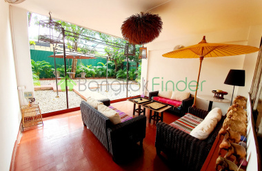 Nana, Bangkok, Thailand, 3 Bedrooms Bedrooms, ,3 BathroomsBathrooms,House,For Rent,6876