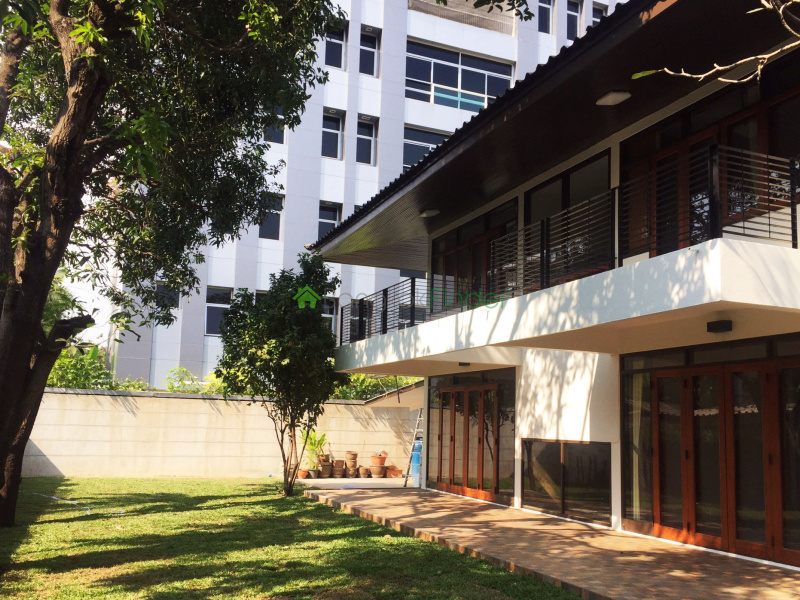 Sathorn, Bangkok, Thailand, 4 Bedrooms Bedrooms, ,4 BathroomsBathrooms,House,For Rent,6879