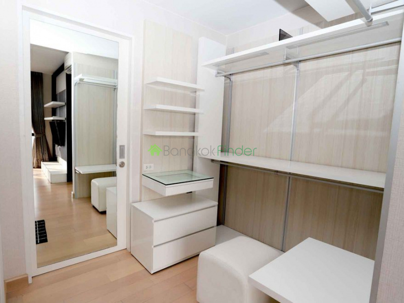 Sathon, Bangkok, Thailand, 3 Bedrooms Bedrooms, ,3 BathroomsBathrooms,Condo,For Rent,Urbano Absolute Sathon,6882