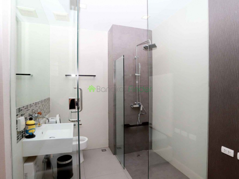 Sathon, Bangkok, Thailand, 3 Bedrooms Bedrooms, ,3 BathroomsBathrooms,Condo,For Rent,Urbano Absolute Sathon,6882