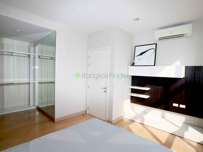 Sathon, Bangkok, Thailand, 3 Bedrooms Bedrooms, ,3 BathroomsBathrooms,Condo,For Rent,Urbano Absolute Sathon,6882