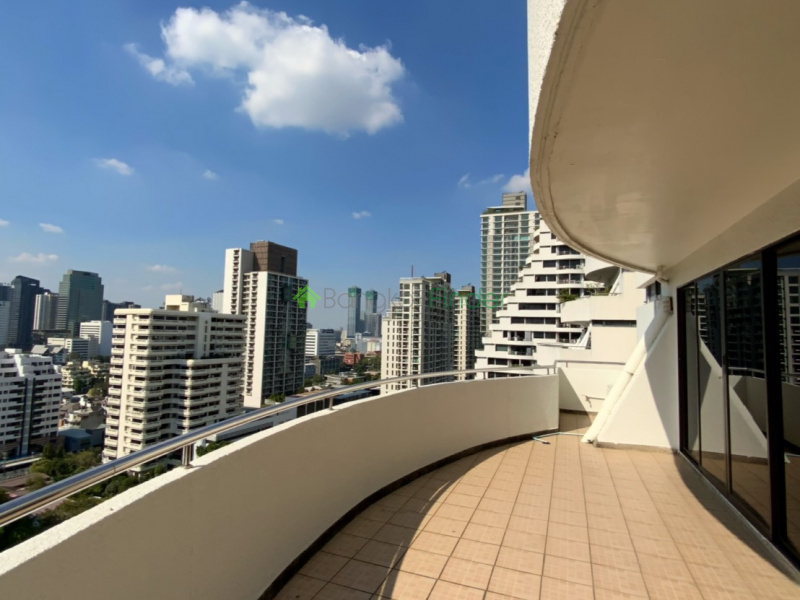 Phormphong, Bangkok, Thailand, 2 Bedrooms Bedrooms, ,2 BathroomsBathrooms,Condo,Sold,Supalai Place,6885