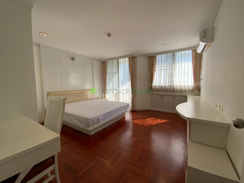 Phormphong, Bangkok, Thailand, 2 Bedrooms Bedrooms, ,2 BathroomsBathrooms,Condo,Sold,Supalai Place,6885