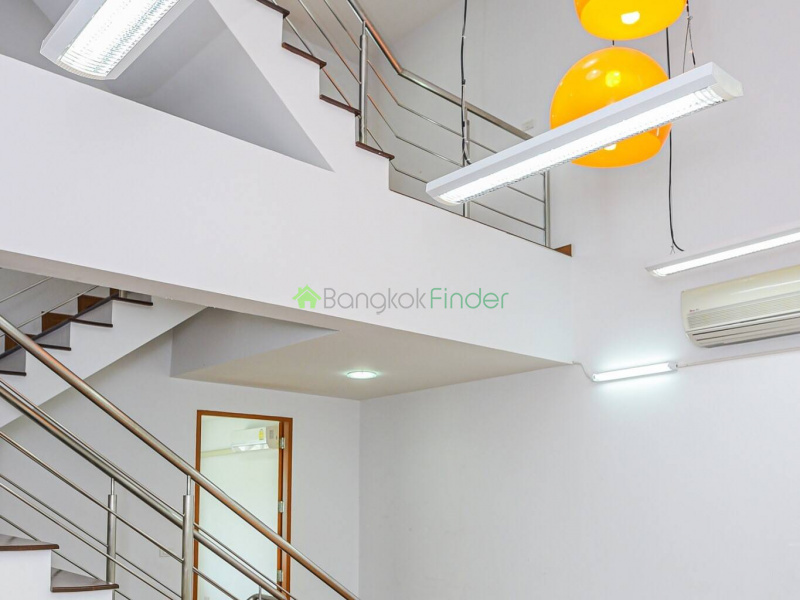 Thonglor, Bangkok, Thailand, 4 Bedrooms Bedrooms, ,4 BathroomsBathrooms,Town House,For Rent,6892