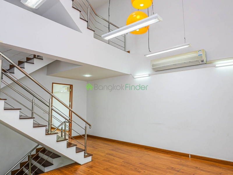 Thonglor, Bangkok, Thailand, 4 Bedrooms Bedrooms, ,4 BathroomsBathrooms,Town House,For Rent,6892