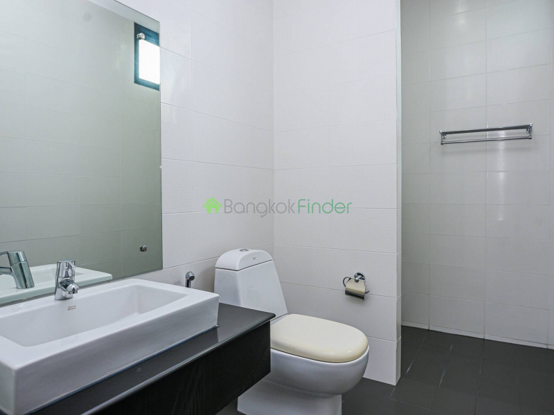 Thonglor, Bangkok, Thailand, 4 Bedrooms Bedrooms, ,4 BathroomsBathrooms,Town House,For Rent,6892